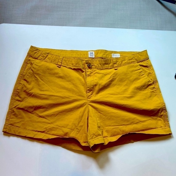 Gap size 18 mustard yellow Gap city shorts - Picture 1 of 3